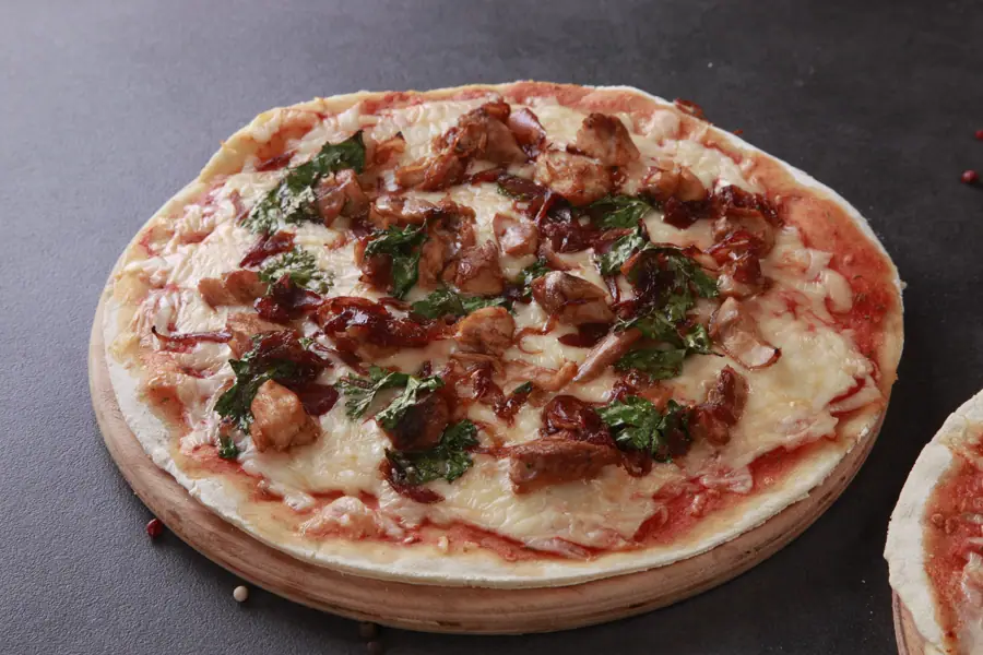 Barbekü Tavuklu Pizza