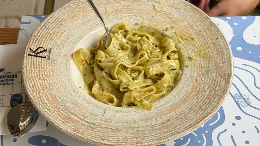 Fettuccine Pesto