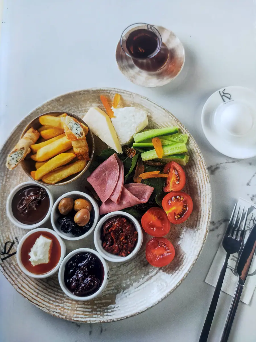 Ayaküstü Kahvaltı Tabağı