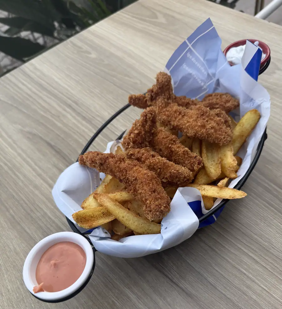 Parmak Tavuk ve Cips Tabağı